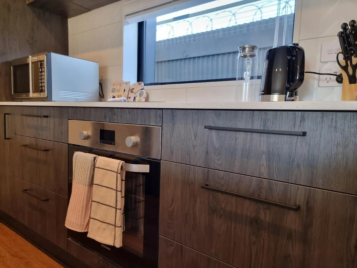 Addington Townhouse With Carpark 8Mins Walk To Hagley Park South Villa Christchurch New Zealand