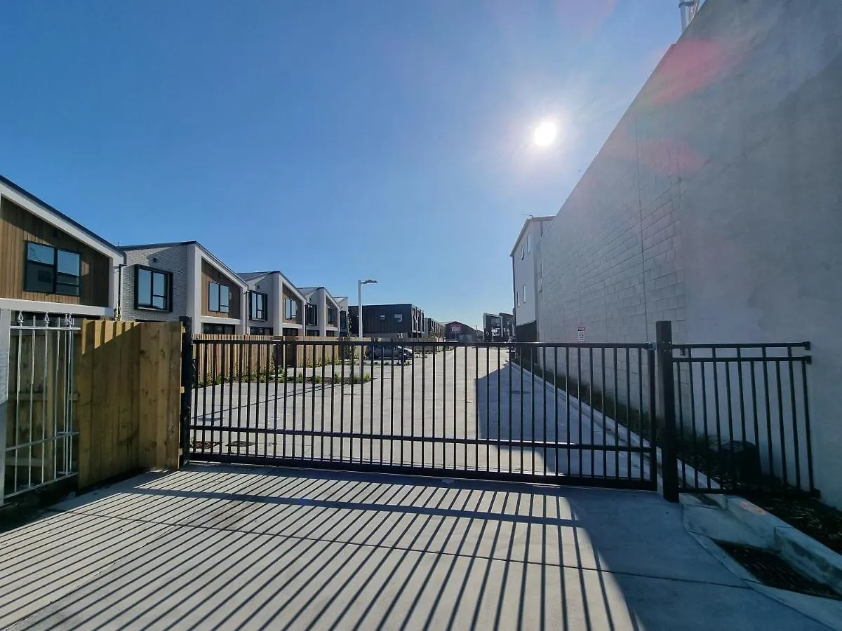 Addington Townhouse With Carpark 8Mins Walk To Hagley Park South Villa Christchurch