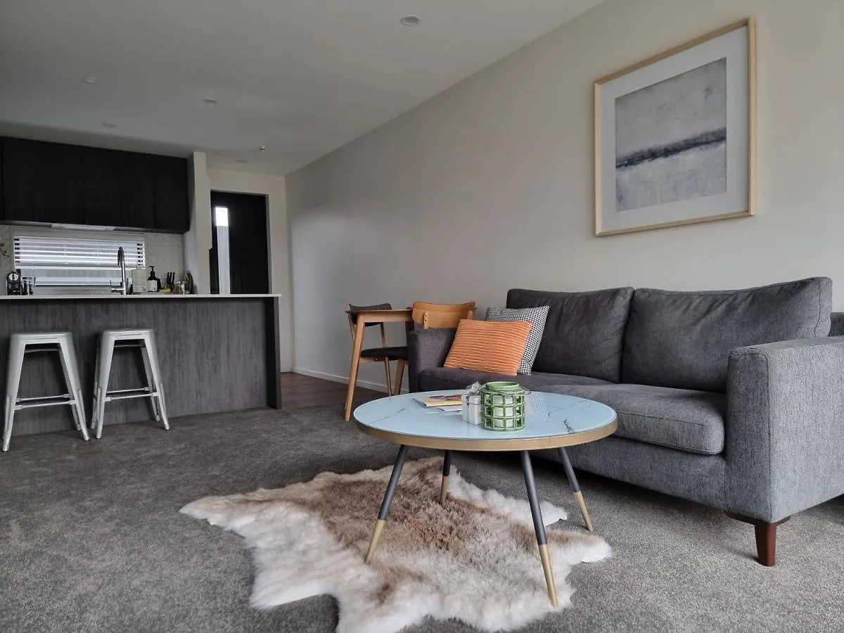 Holiday home Addington Townhouse With Carpark 8Mins Walk To Hagley Park South Villa Christchurch